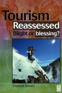 Baixar Tourism Reassessed: Blight or Blessing pdf, epub, eBook