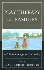 Baixar Play therapy with families pdf, epub, eBook
