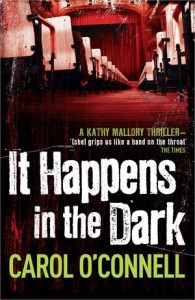 Baixar It happens in the dark pdf, epub, eBook