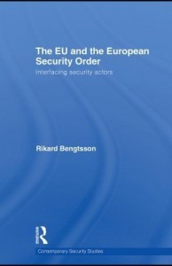 Baixar The EU and the European Security Order: Interfacing Security Actors pdf, epub, eBook